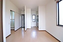 東武伊勢崎線 世良田駅 3.6kmの賃貸アパート 1階2DKのリビング/ダイニング