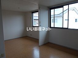 ロイヤルヒルズ　III棟 101 1階2LDKのリビング/ダイニング