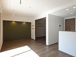 グレイスペア 107 1階1LDKのリビング/ダイニング