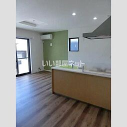 Verious Lucky 102 1階1LDKのリビング/ダイニング