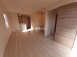 アイル京都山科 305 3階1LDKのリビング/ダイニング