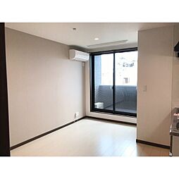 R-SMART 福田町駅 302 3階1LDKのリビング/ダイニング