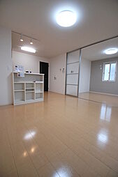 ロイヤルガーデン　D棟 201 2階2LDKのリビング/ダイニング