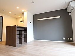 プラム清新一丁目 205 2階2LDKのリビング/ダイニング