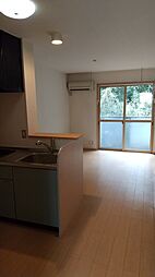 マ・メゾン　A棟 201 2階1LDKのリビング/ダイニング