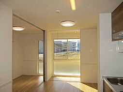 アヴニールリアン 102 1階1DKのリビング/ダイニング