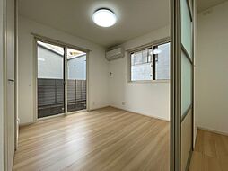 ヒルズ新宮苑 102 1階1DKのリビング/ダイニング