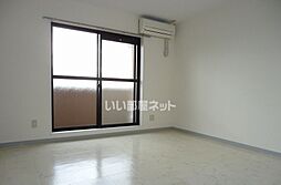 ラー 202 2階ワンルームのリビング/ダイニング