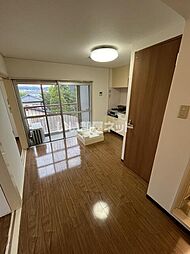 JR東北新幹線 郡山駅 バス14分 香久池一丁目下車 徒歩3分の賃貸マンション 3階2DKのリビング/ダイニング