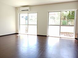 第一三正マンション 103 1階1LDKのリビング/ダイニング