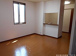 ディアス雲村 202 2階1LDKのリビング/ダイニング