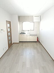 ハイツ春日 303 3階1DKのリビング/ダイニング