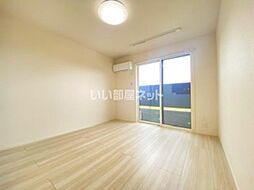 ヒルズスクエア 101 1階1LDKのリビング/ダイニング