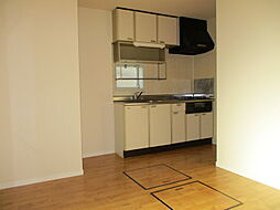 グランドサン 壱弐参伍番館 5109 1階3DKのリビング/ダイニング