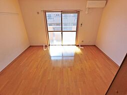 ベルコリーヌII 103 1階1Kのリビング/ダイニング