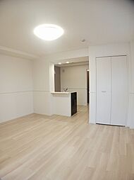 シャインエクセレント 301 3階1LDKのリビング/ダイニング