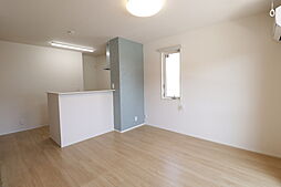 A:フォレスト コート／B:エレガント コート　A:フォレスト コー 103 1階2LDKのリビング/ダイニング