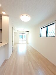 ラメール　ブルー 101 1階1LDKのリビング/ダイニング