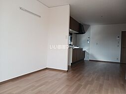 ディアコート八幡 205 2階2LDKのリビング/ダイニング