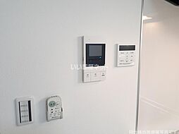 ジーメゾン奈良大森カルム 102 1階1LDKのリビング/ダイニング