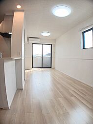 ウェスト須屋 101 1階1LDKのリビング/ダイニング