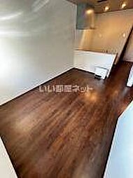 ＲＩＴＺ　ＧＡＲＤＥＮ（リッツ　ガーデン） B-101 1階1LDKのリビング/ダイニング