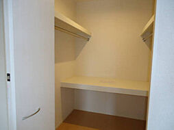 サンフォレストIII 303 3階ワンルームのリビング/ダイニング