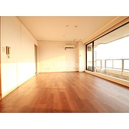 ジュネス小田原 304 3階2LDKのリビング/ダイニング