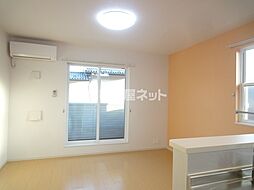 コニファー 203 2階1LDKのリビング/ダイニング