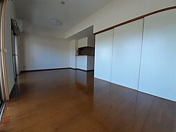 近鉄大阪線 桔梗が丘駅 徒歩10分の賃貸マンション 3階2LDKのリビング/ダイニング