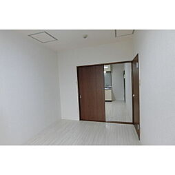 エミネンス栄通 301 2階1DKのリビング/ダイニング