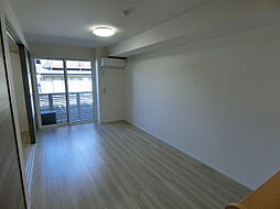 エルタスコート成田町 102 1階1LDKのリビング/ダイニング