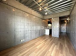 CASA-FRONTIER 8 3階ワンルームのリビング/ダイニング