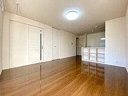 JR東北本線 郡山駅 バス25分 堤東バス停下車 徒歩7分の賃貸アパート 1階1LDKのリビング/ダイニング