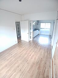 ヴィラナリー屋島5号棟 0404 5階3LDKのリビング/ダイニング