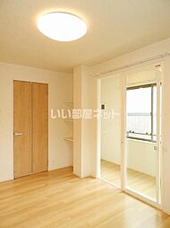 フェア　レジデンス 101 1階1Kのリビング/ダイニング