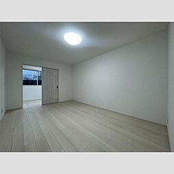 メゾン・ド・ノーブル 102 1階1LDKのリビング/ダイニング