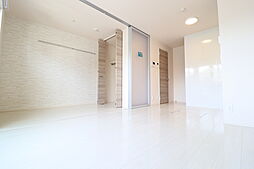 オペラハウス三光町 102 1階1LDKのリビング/ダイニング