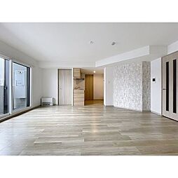 Augusta伏見 202 2階2LDKのリビング/ダイニング