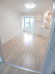 フレーシュ・ベルＢ 203 2階1LDKのリビング/ダイニング