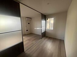 近鉄京都線 富野荘駅 徒歩5分の賃貸アパート 3階1LDKの室内