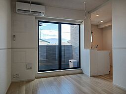 ヒカルサ甲府国母　イースト 203 2階1LDKのリビング/ダイニング