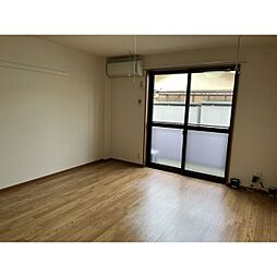 live　adonis-II 103 1階1Kのリビング/ダイニング