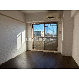 JR東海道本線 笠寺駅 徒歩7分の賃貸マンション 4階1Kのリビング/ダイニング