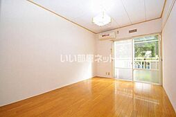 リヴィエール・カナヤＡ 102 1階ワンルームのリビング/ダイニング