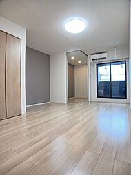 リュミエールＢ 202 2階1LDKのリビング/ダイニング