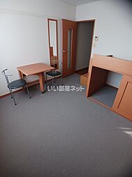 アヴニール元山 201 2階1Kのリビング/ダイニング