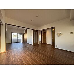 グレーシャス 201 2階2LDKのリビング/ダイニング