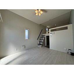 SUNNY GARDEN HILLS 203 2階1Kのリビング/ダイニング