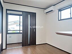 レユシール 205 2階2DKのリビング/ダイニング